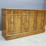 973 7301 Sideboard